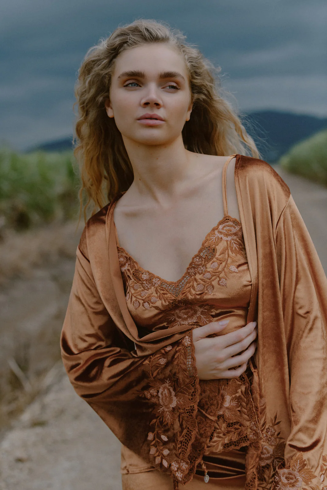 Hendrix Sveta - Bronze - Image 3